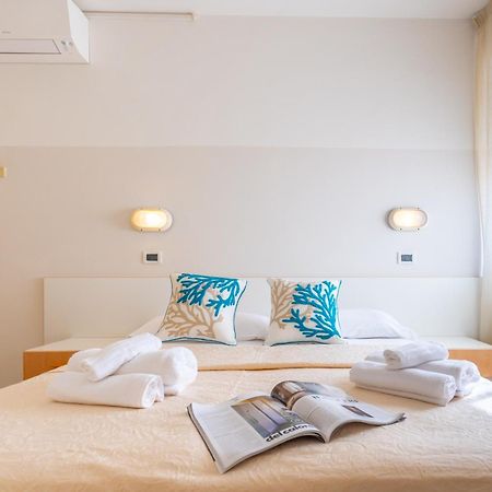 Hotel Selene - Vista Mare Riccione Ngoại thất bức ảnh