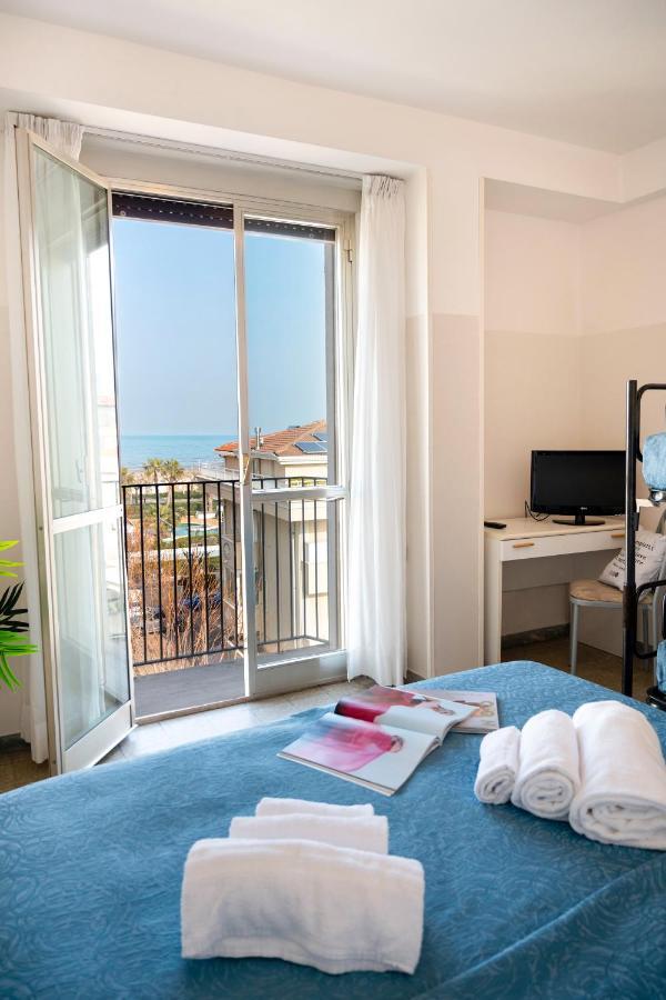 Hotel Selene - Vista Mare Riccione Ngoại thất bức ảnh