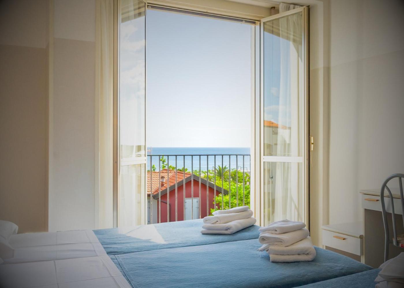 Hotel Selene - Vista Mare Riccione Ngoại thất bức ảnh