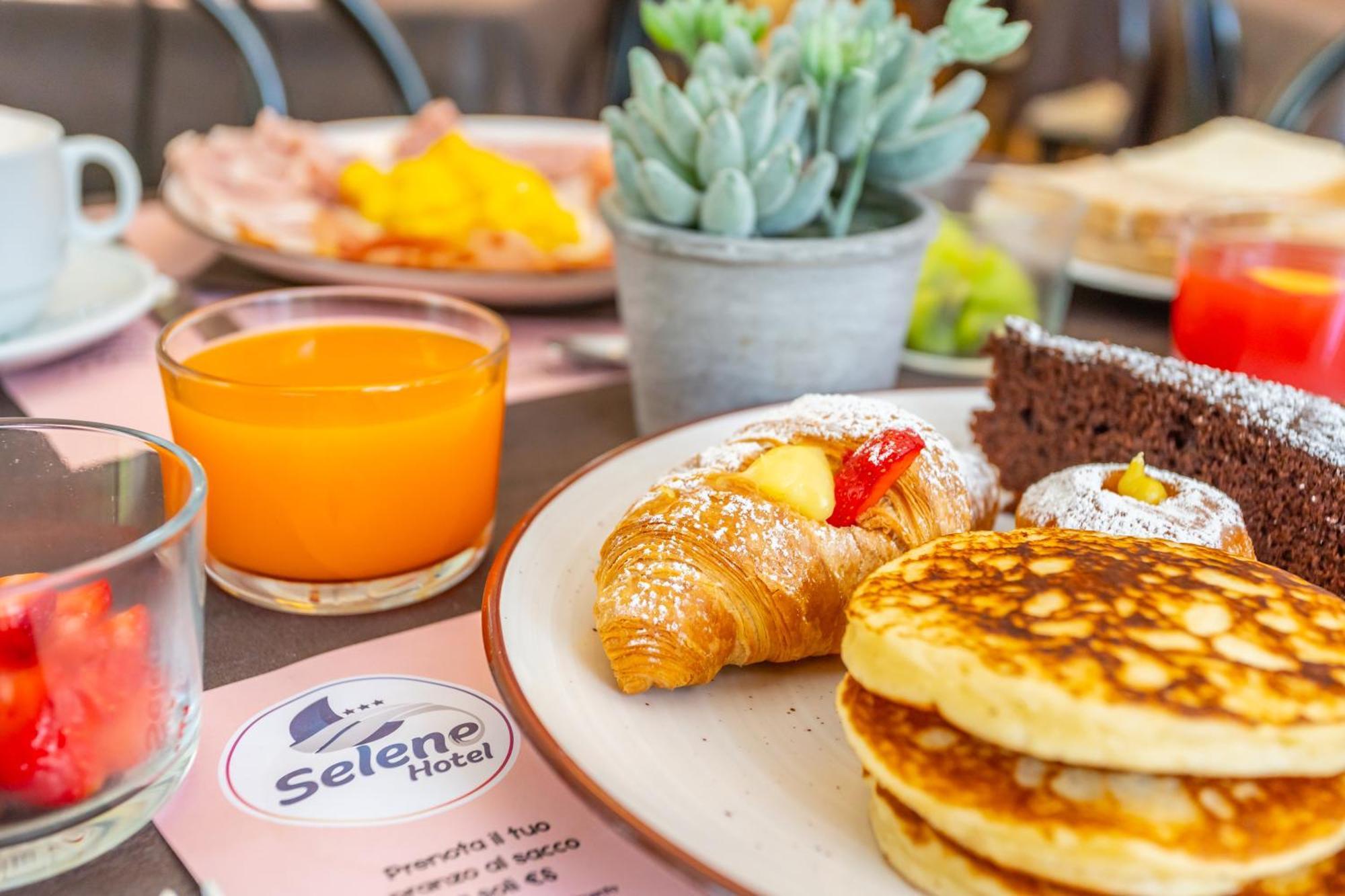 Hotel Selene - Vista Mare Riccione Ngoại thất bức ảnh