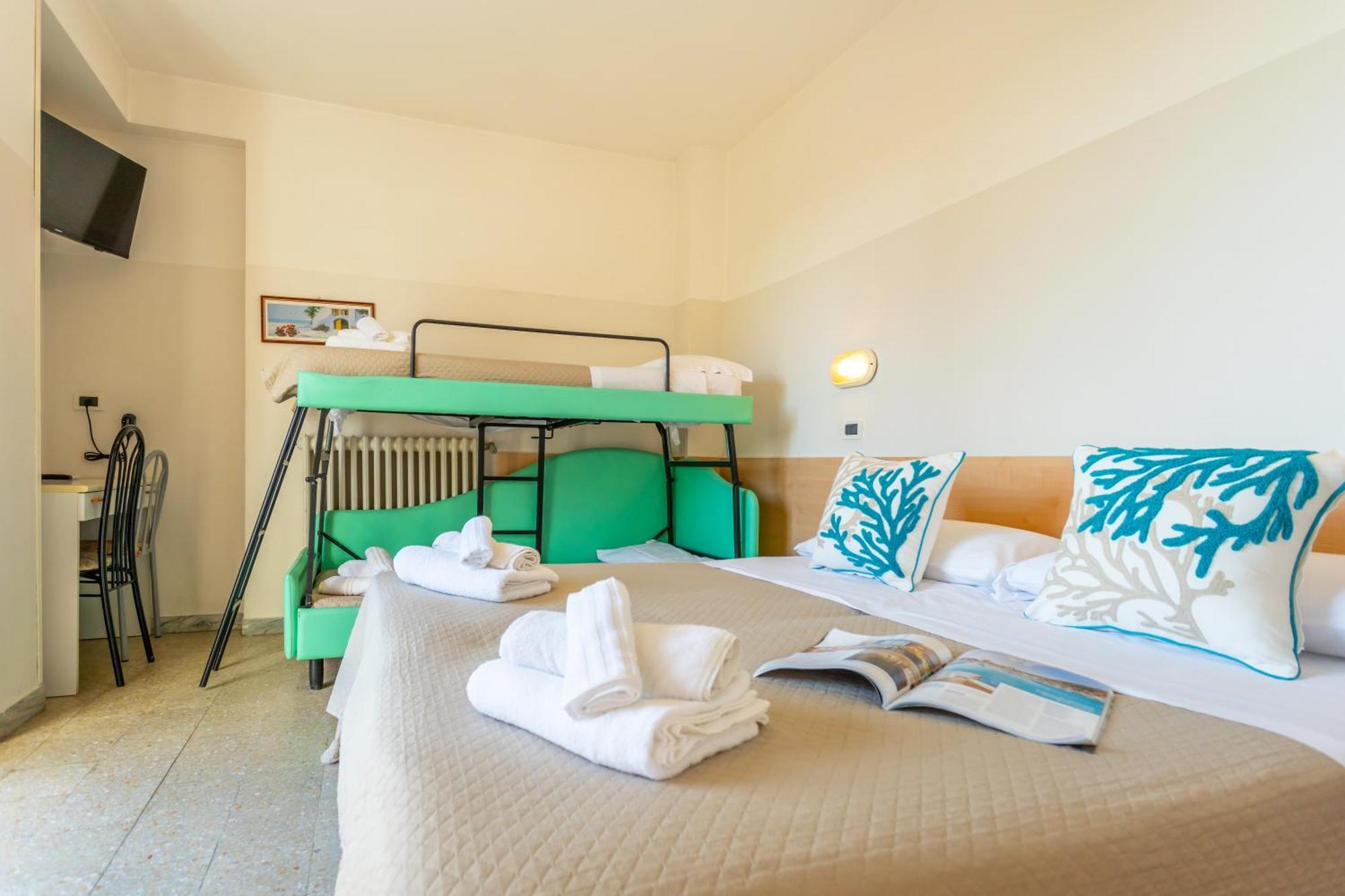 Hotel Selene - Vista Mare Riccione Phòng bức ảnh