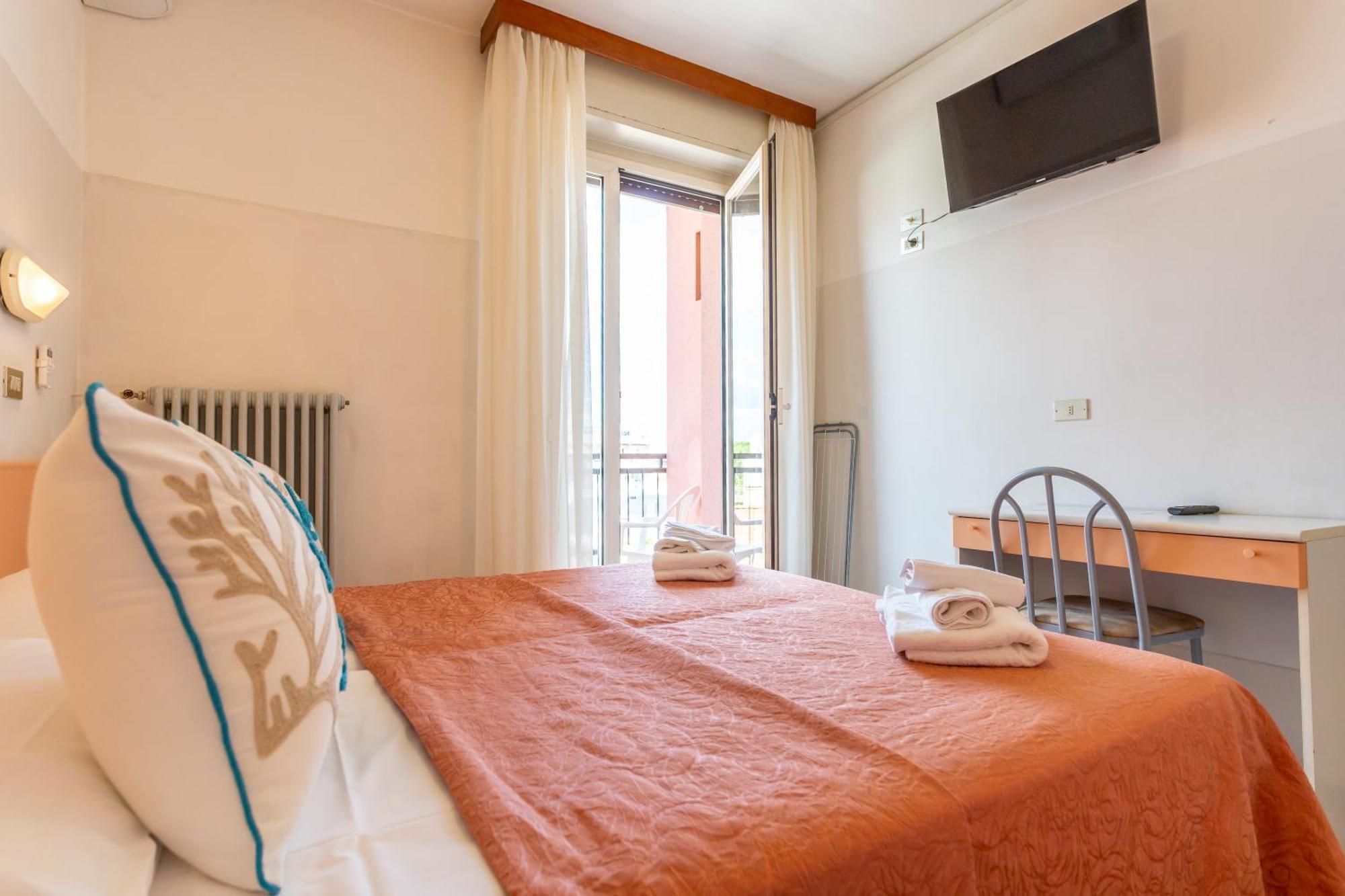 Hotel Selene - Vista Mare Riccione Phòng bức ảnh