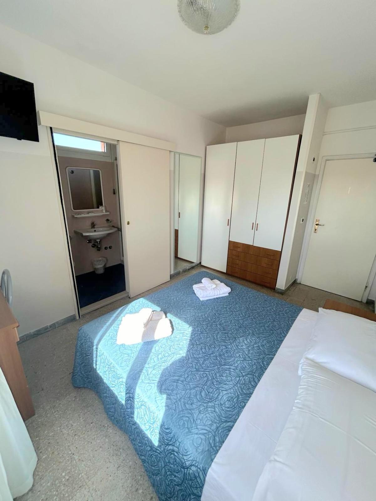 Hotel Selene - Vista Mare Riccione Phòng bức ảnh